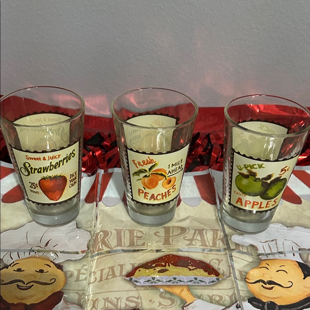 Vintage Fruit-Themed Party Glass Set of 3